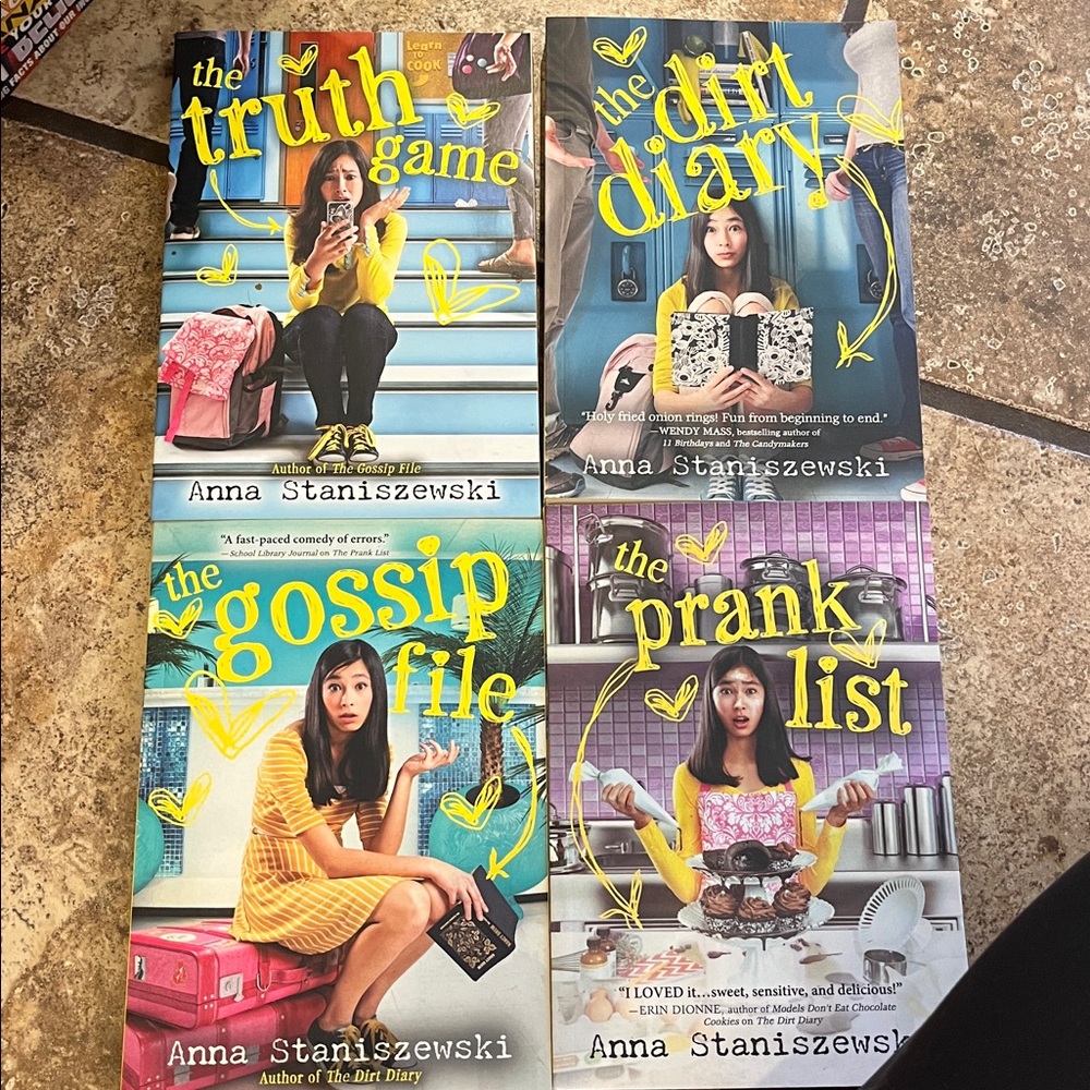 4 Anna Staniszewski books!